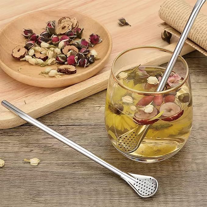 Oil free pickle remover spoon with straw